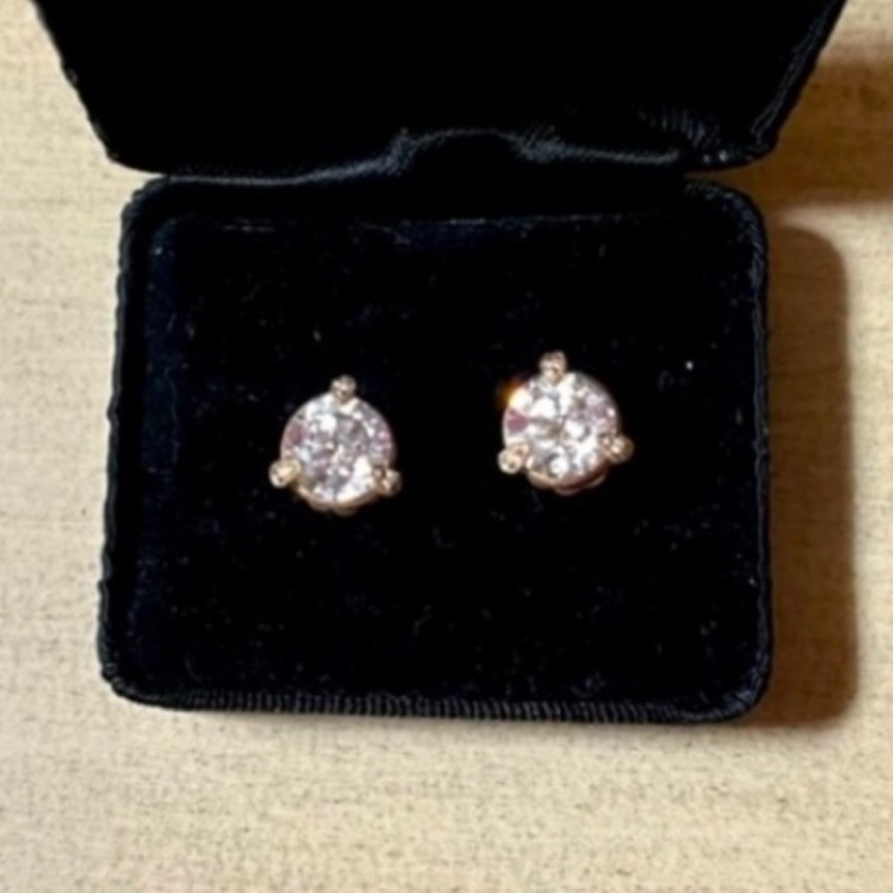 JUDITH RIPKA NWT 14K Rose Gold Clad 3ct 💎 100 Facet Stud Earrings